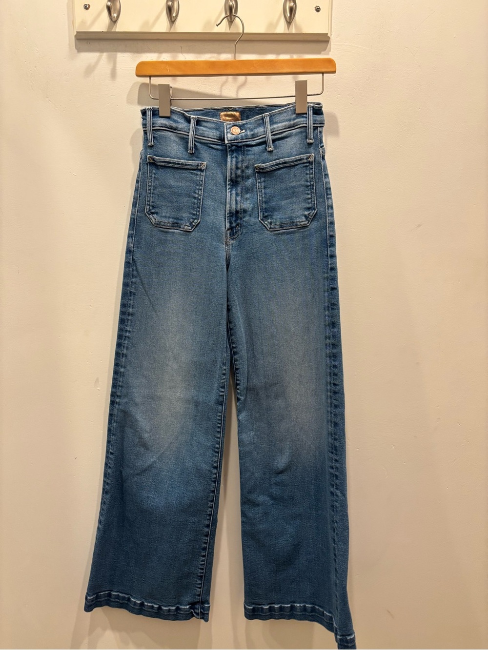MOTHER Wide-Leg High-Rise Jeans in Medium Blue